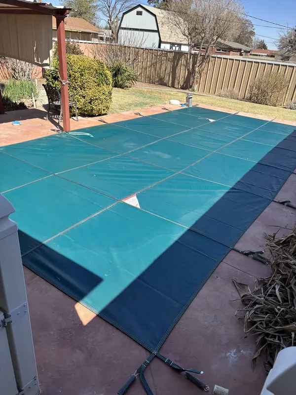 Pool With Meyco Pool Cover